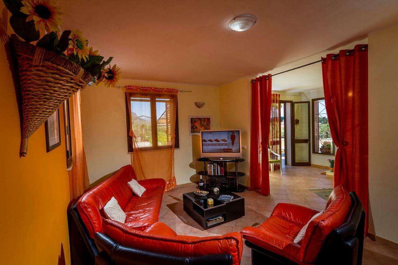 Villa Oasi Del Relax กัสเตลลัมมาเร เดล โกลโฟ ภายนอก รูปภาพ