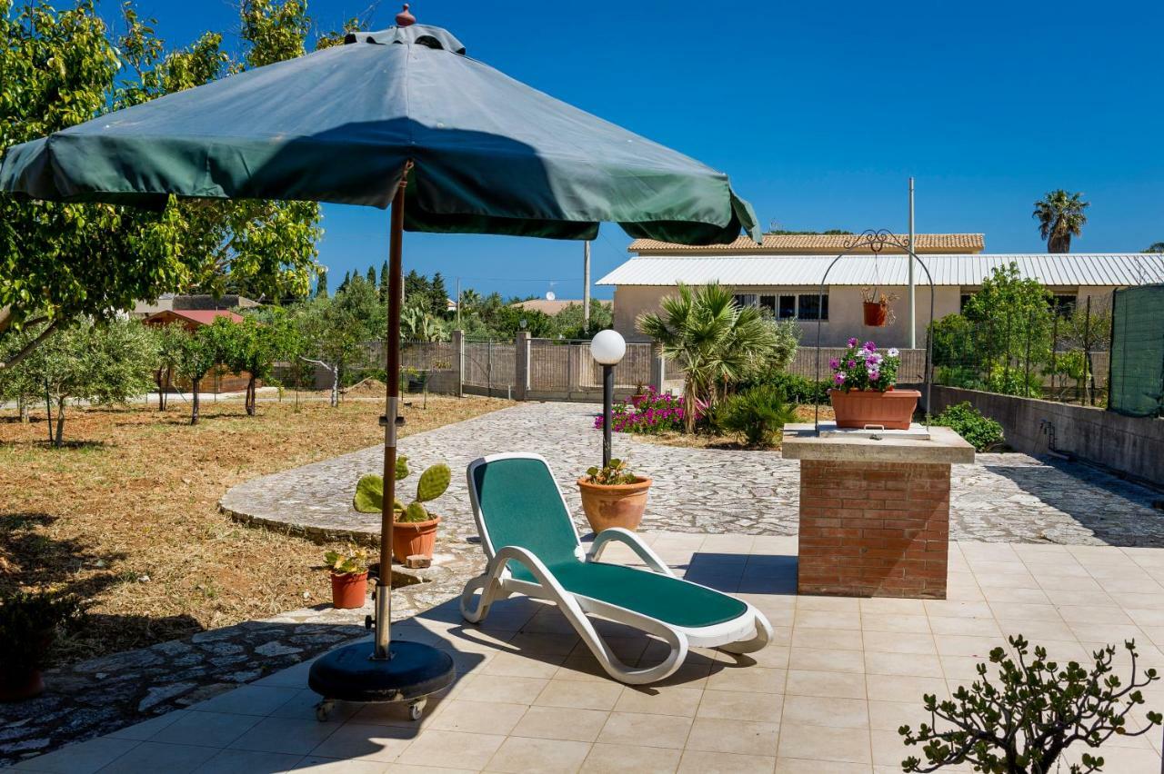 Villa Oasi Del Relax กัสเตลลัมมาเร เดล โกลโฟ ภายนอก รูปภาพ